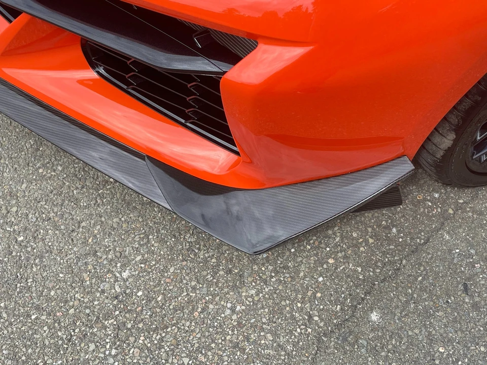 2027 Chevrolet Corvette C8 ZR1 - Image 27 of 31