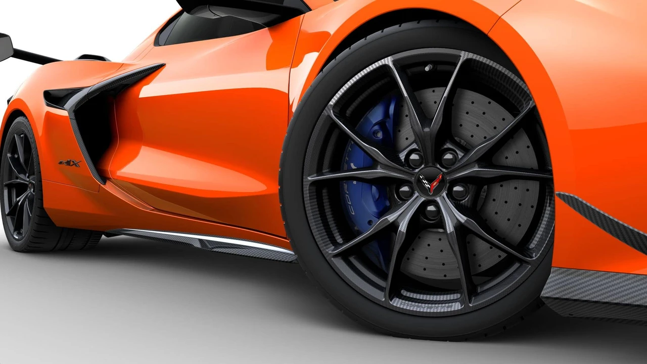 2027 Chevrolet Corvette C8 ZR1X - Image 6 of 11