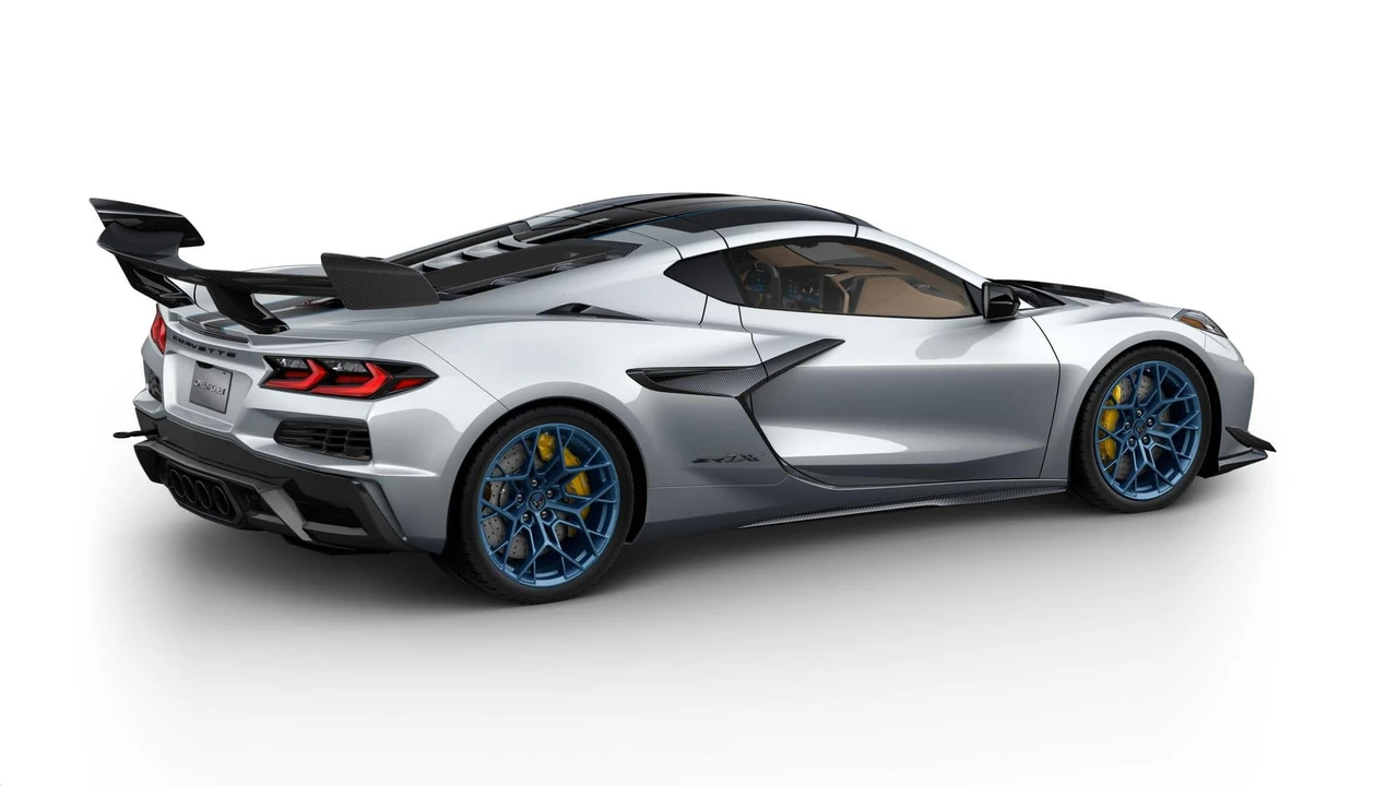 2027 Chevrolet Corvette C8 ZR1X - Image 4 of 11