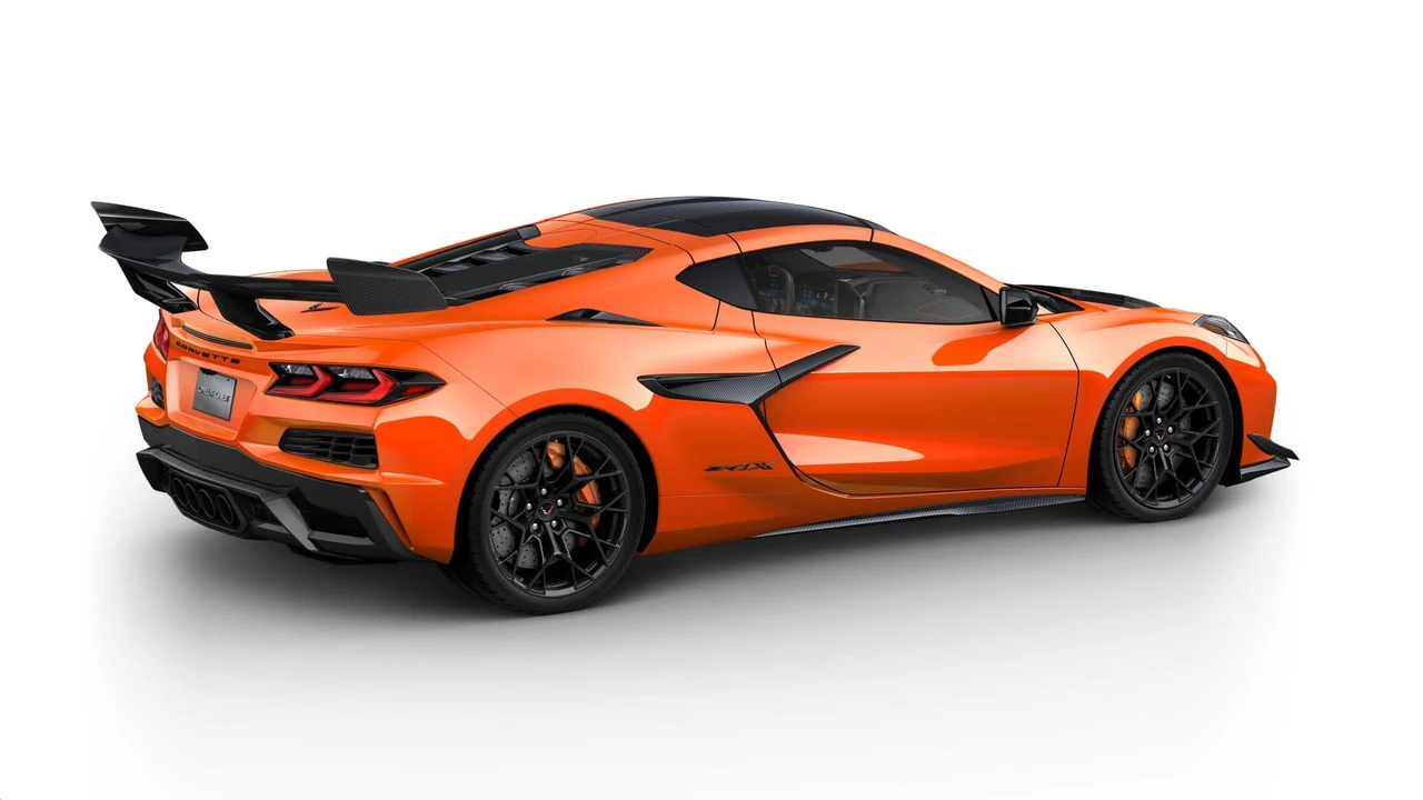 2027 Chevrolet Corvette C8 ZR1X - Image 28 of 31