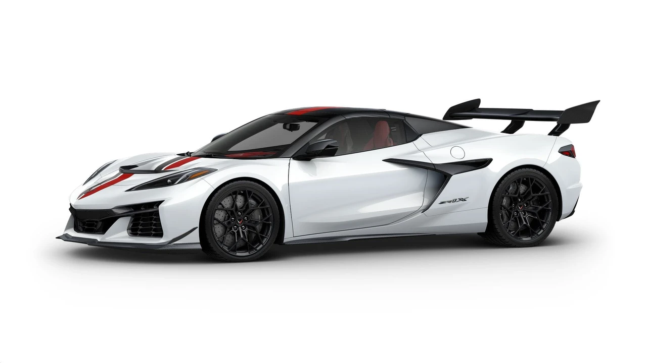2027 Chevrolet Corvette C8 ZR1X - Image 2 of 11