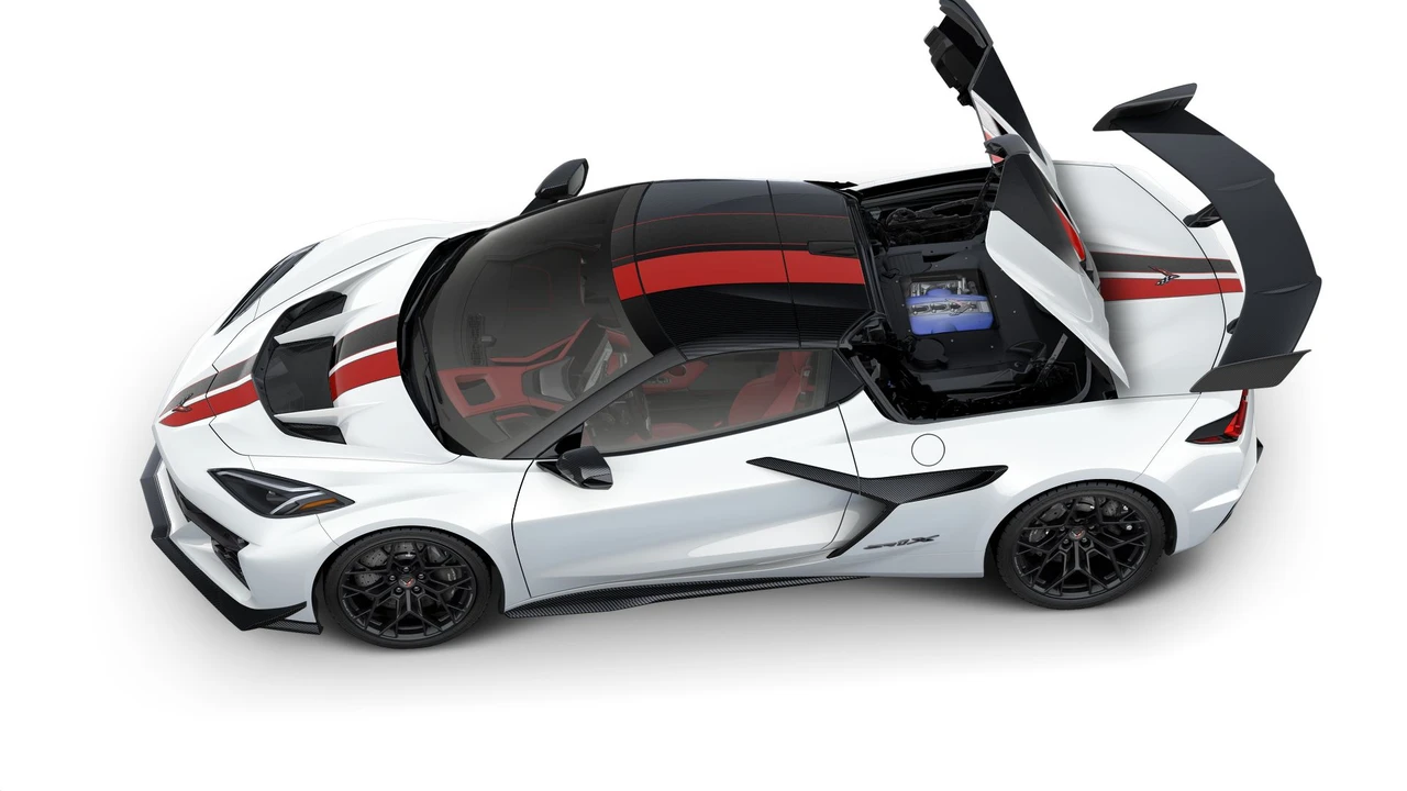 2027 Chevrolet Corvette C8 ZR1X - Image 7 of 11