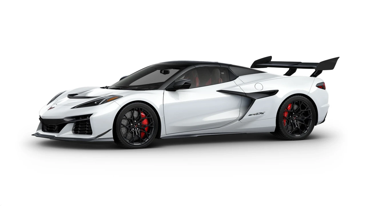 2027 Chevrolet Corvette C8 ZR1X - Image 2 of 11