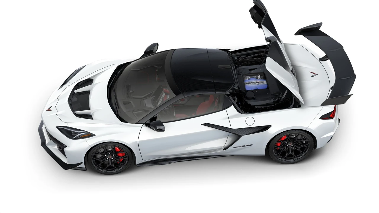 2027 Chevrolet Corvette C8 ZR1X - Image 7 of 11