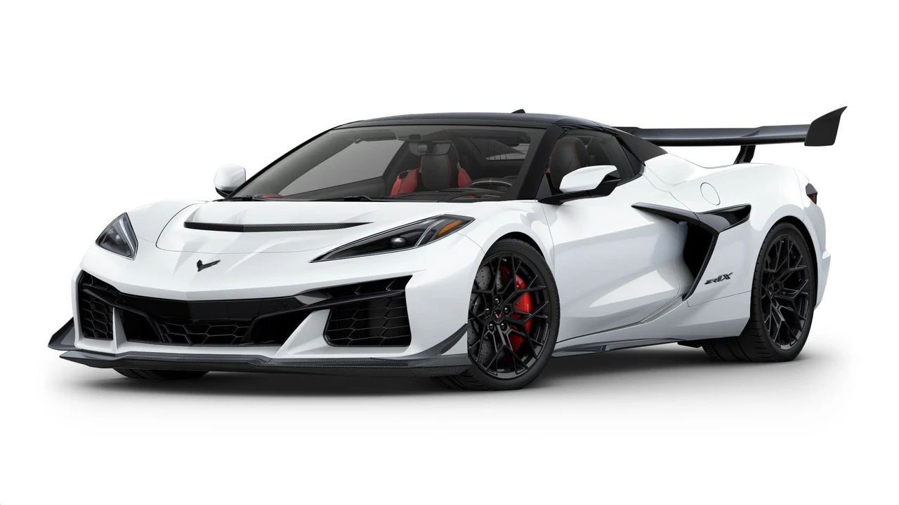 2027 Chevrolet Corvette C8 ZR1X - Image 27 of 31