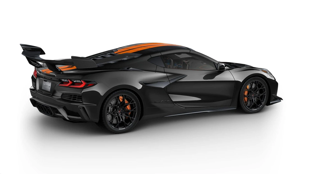2027 Chevrolet Corvette C8 ZR1X - Image 4 of 11