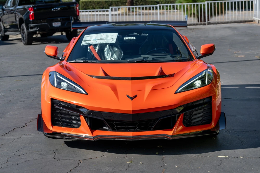 2027 Chevrolet Corvette C8 ZR1X - Image 3 of 31