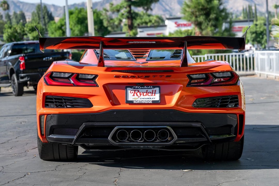 2027 Chevrolet Corvette C8 ZR1X - Image 8 of 31