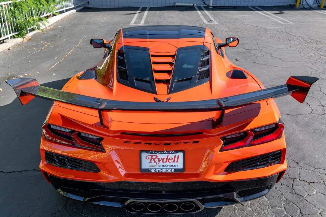2027 Chevrolet Corvette C8 ZR1X - Image 16 of 31