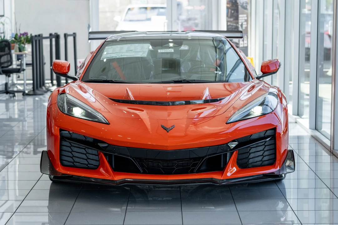 2027 Chevrolet Corvette C8 ZR1X - Image 11 of 31
