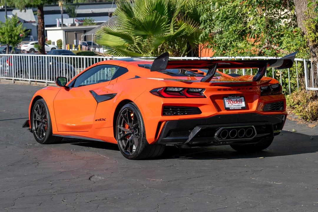 2027 Chevrolet Corvette C8 ZR1X - Image 9 of 31