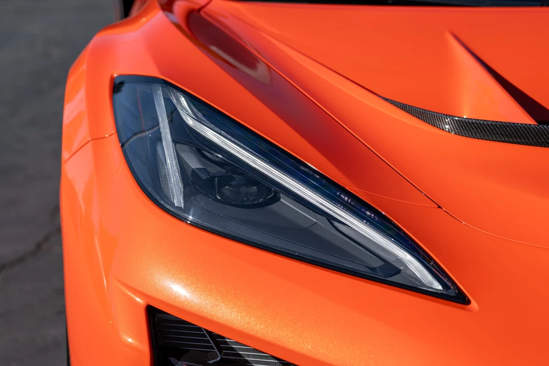 2027 Chevrolet Corvette C8 ZR1X - Image 20 of 31