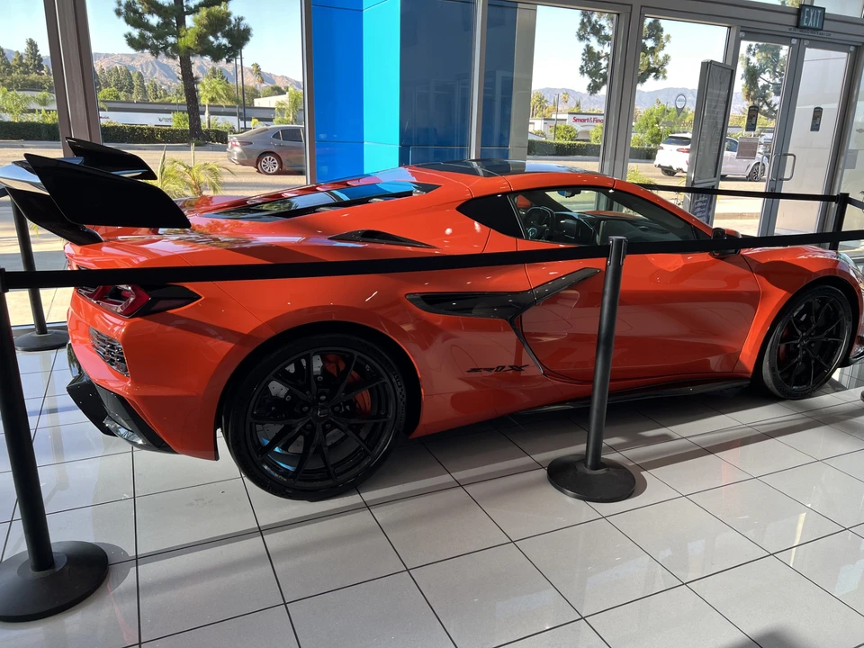 2027 Chevrolet Corvette C8 ZR1X - Image 13 of 31