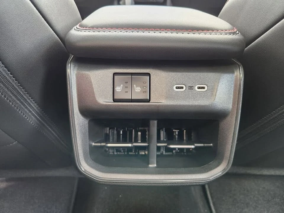 2027 Dodge Charger - Image 17 of 20