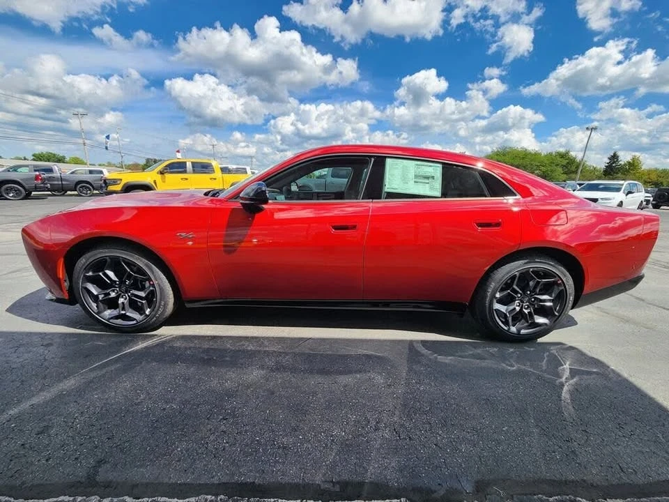 2027 Dodge Charger - Image 6 of 20