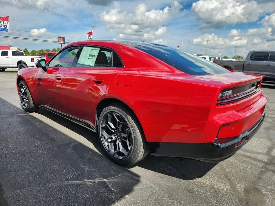2027 Dodge Charger - Image 5 of 20