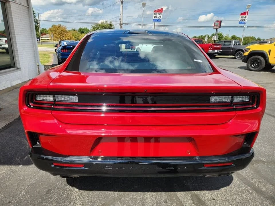 2027 Dodge Charger - Image 4 of 20