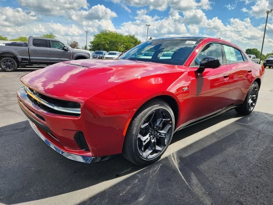2027 Dodge Charger - Image 7 of 20