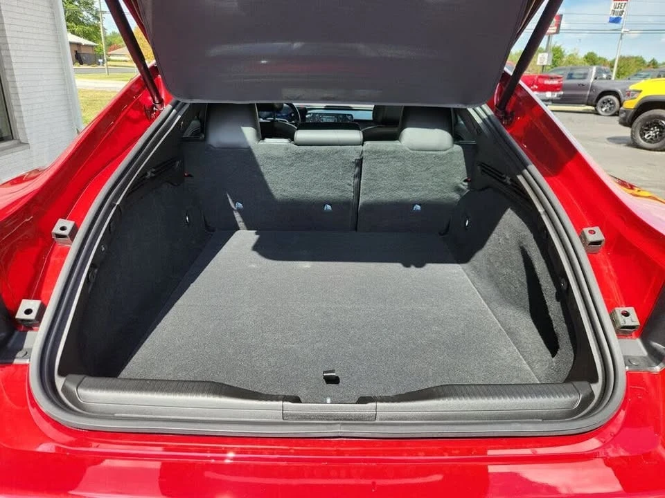 2027 Dodge Charger - Image 13 of 20