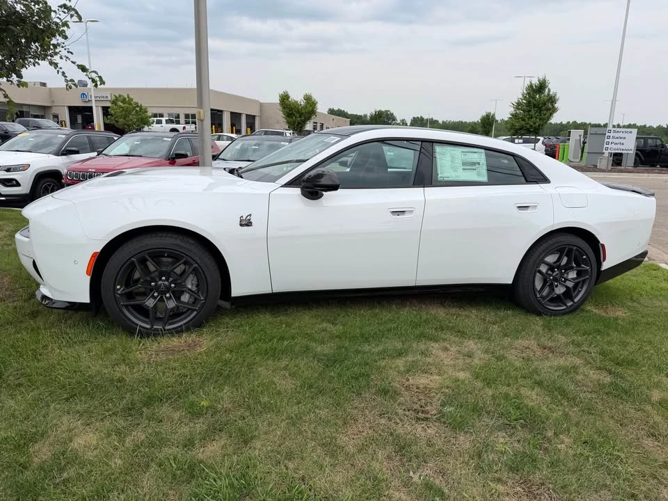 2027 Dodge Charger 8th Gen - Image 3 of 7