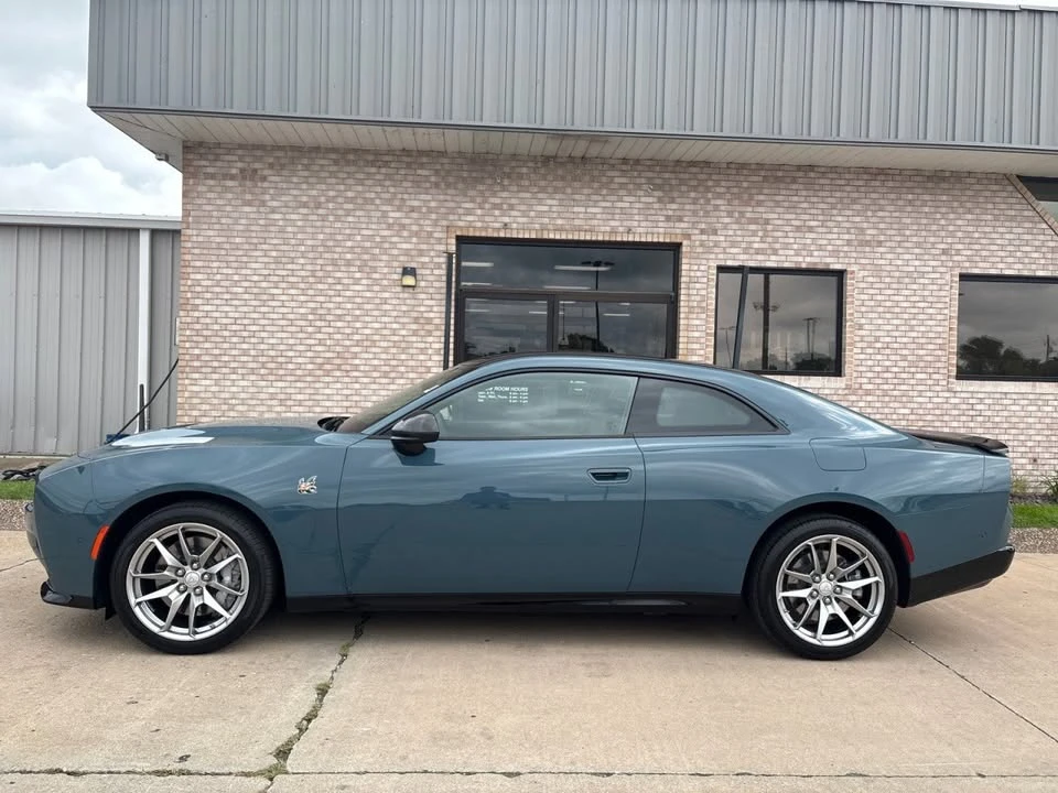 2027 Dodge Charger 8th Gen - Image 2 of 20