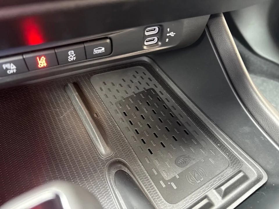 2027 Dodge Charger 8th Gen - Image 16 of 20