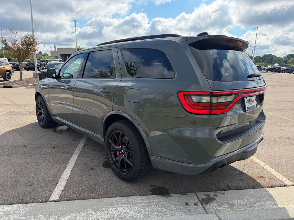 2027 Dodge Durango SRT Hellcat 3rd Gen - Image 9 of 15