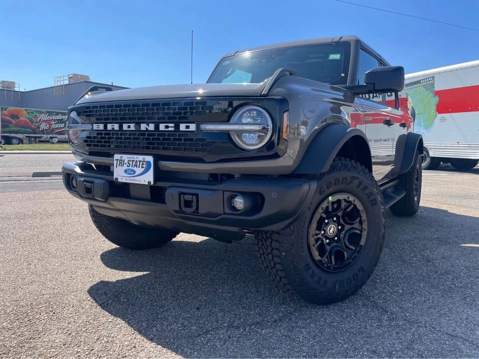 2027 Ford Bronco 6th Gen - Image 2 of 13