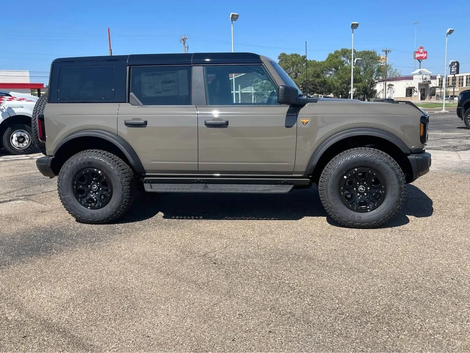 2027 Ford Bronco 6th Gen - Image 4 of 13