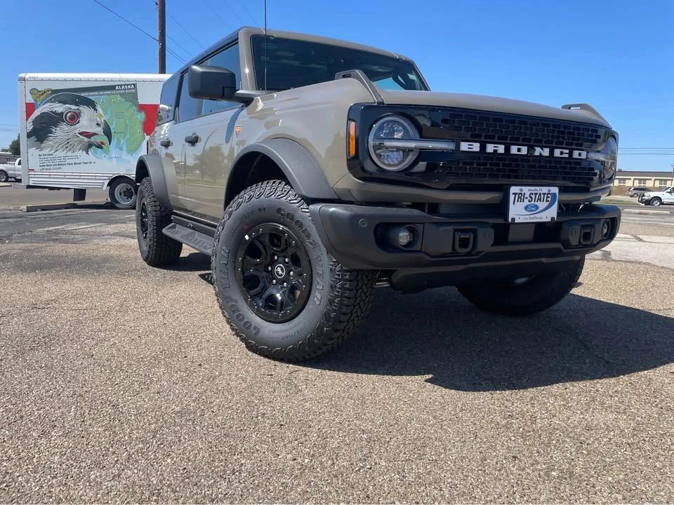 2027 Ford Bronco 6th Gen - Image 3 of 13