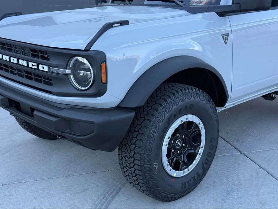 2027 Ford Bronco 6th Gen - Image 3 of 15