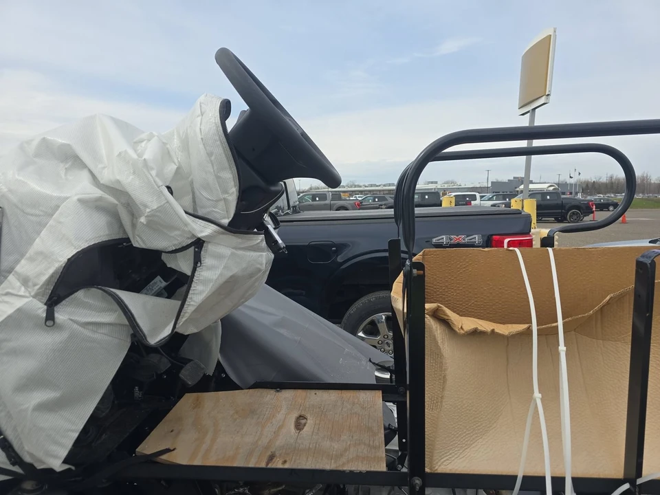 2027 Ford Super Duty 5th Gen - Image 3 of 4