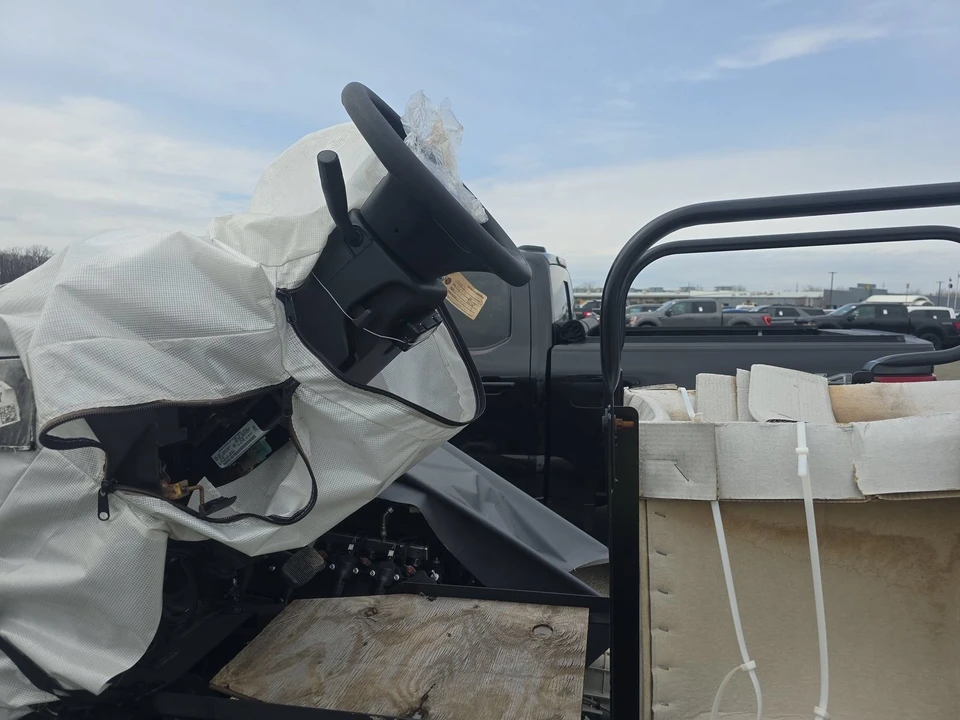 2027 Ford Super Duty 5th Gen - Image 3 of 5