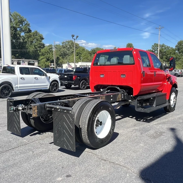 2027 Ford F-Series - Image 6 of 29