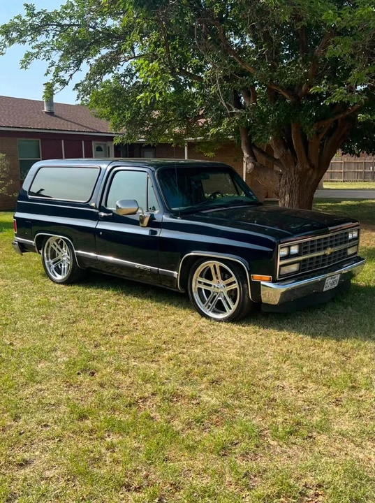 2027 GMC C/K - Image 6 of 10