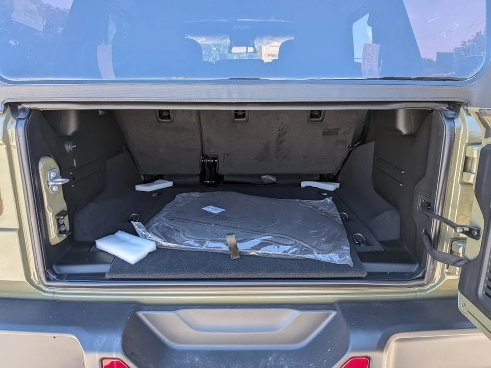 2027 Jeep JL Wrangler - Image 12 of 20
