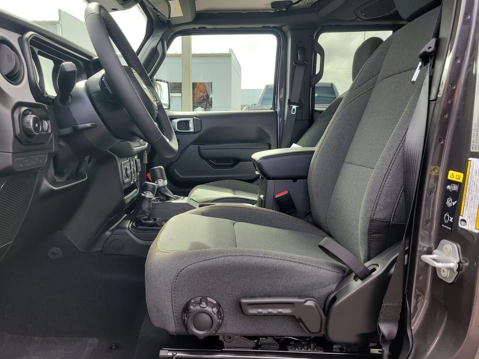 2027 Jeep JL Wrangler - Image 13 of 20