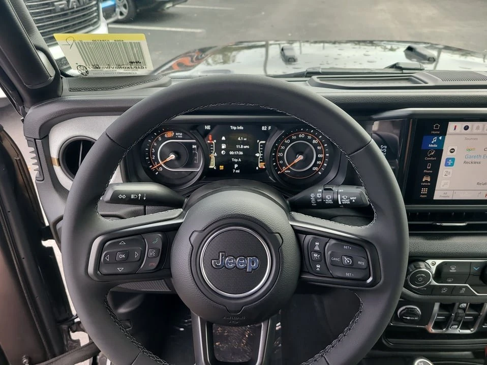 2027 Jeep JL Wrangler - Image 19 of 20