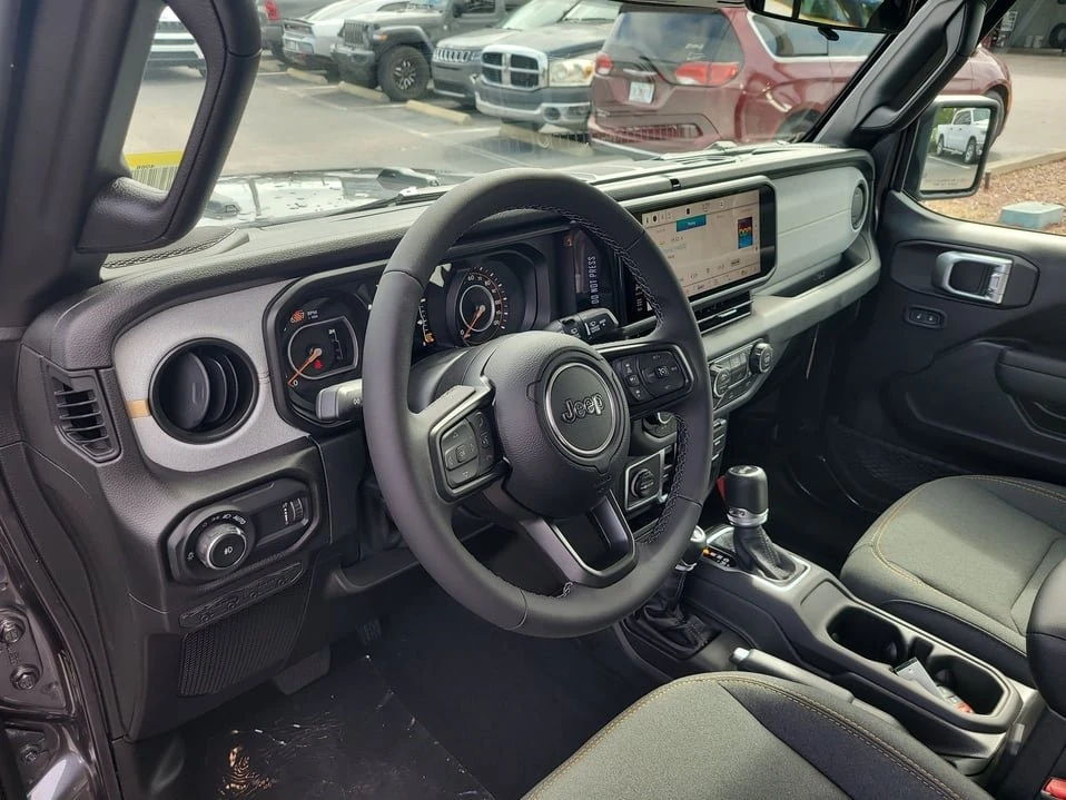 2027 Jeep JL Wrangler - Image 14 of 20