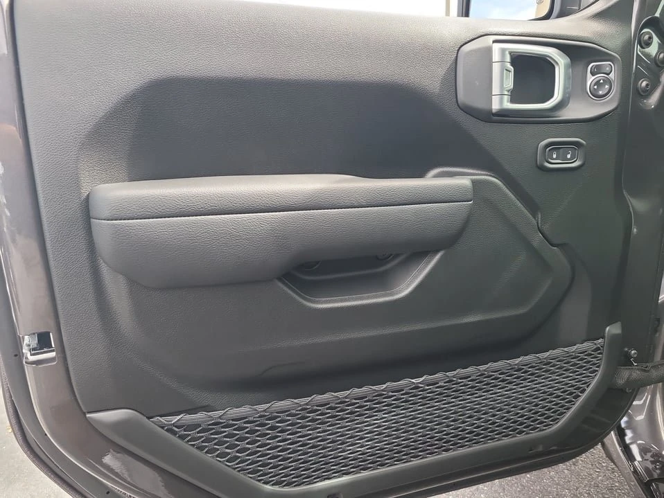 2027 Jeep JL Wrangler - Image 12 of 20