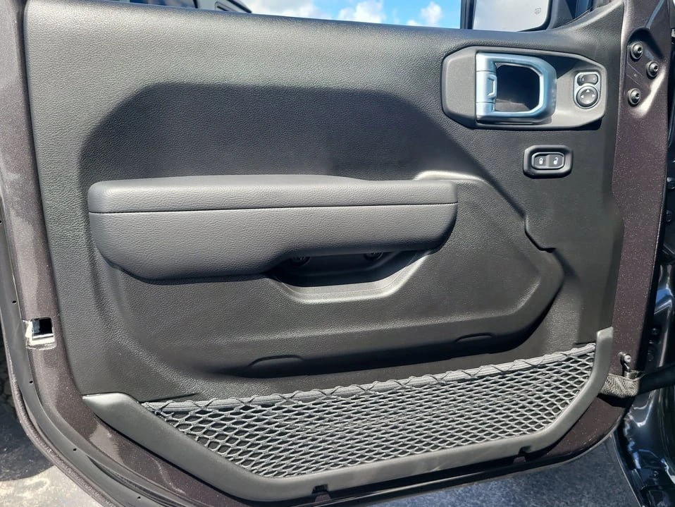 2027 Jeep JL Wrangler - Image 12 of 20