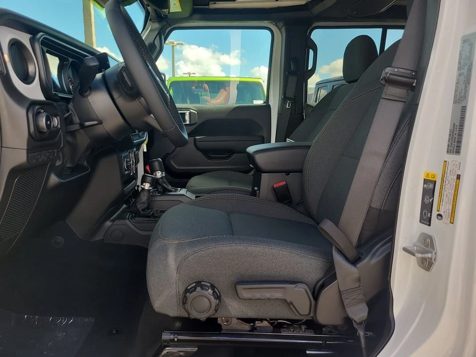 2027 Jeep JL Wrangler - Image 13 of 20