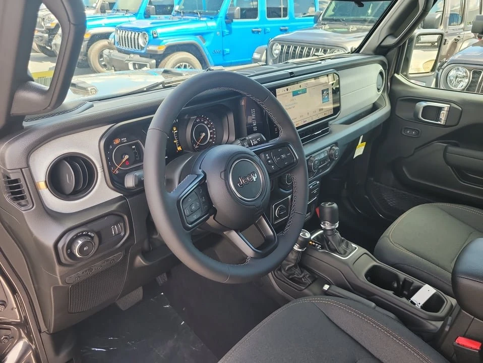 2027 Jeep JL Wrangler - Image 14 of 20