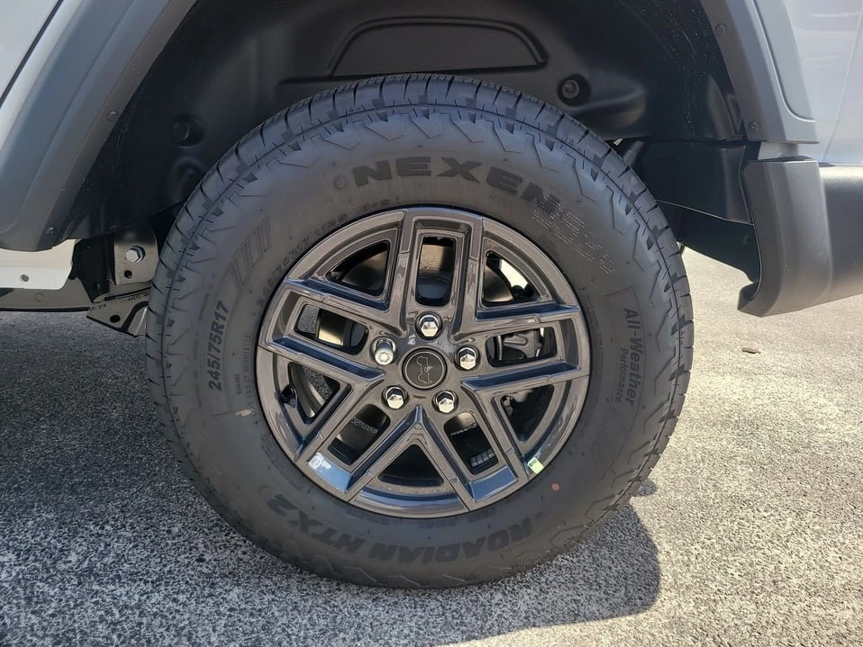 2027 Jeep JL Wrangler - Image 9 of 20