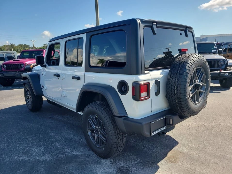 2027 Jeep JL Wrangler - Image 8 of 20
