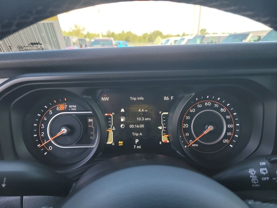 2027 Jeep JL Wrangler - Image 19 of 20