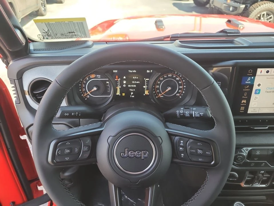 2027 Jeep JL Wrangler - Image 18 of 20