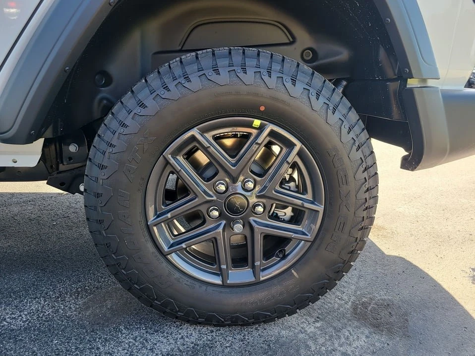 2027 Jeep JL Wrangler - Image 9 of 20