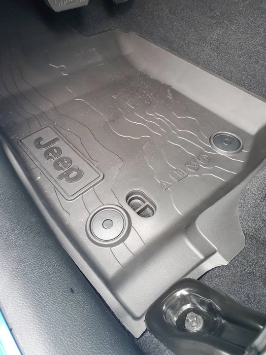2027 Jeep JL Wrangler - Image 15 of 20