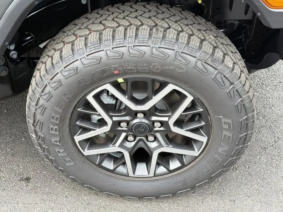 2027 Jeep JL Wrangler - Image 17 of 20
